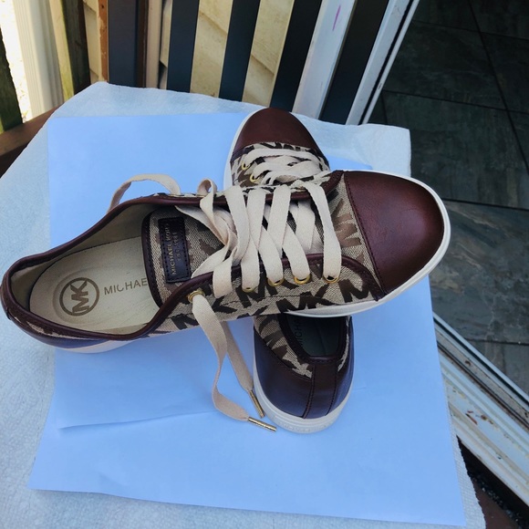 Michael kors shoes - Picture 4 of 7